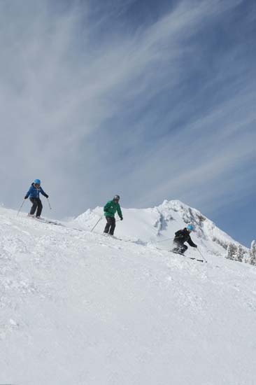 2011-03-28-581RT SkiSchool JFoto